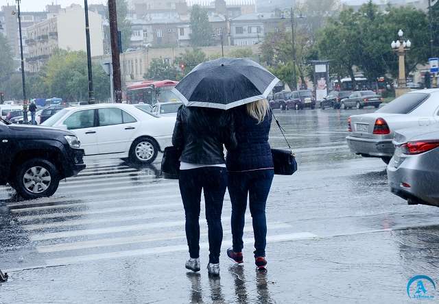 Hava xəbərdarılığı: Bakıda və Abşeronda intensiv yağış yağacaq